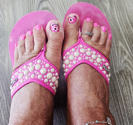 L A Nails