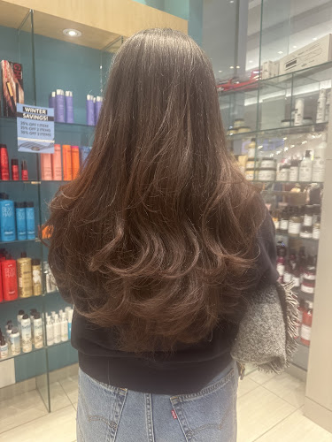 L'Attitudes Salon & Spa