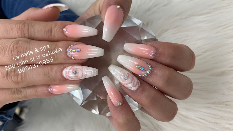 LA NAILS & SPA
