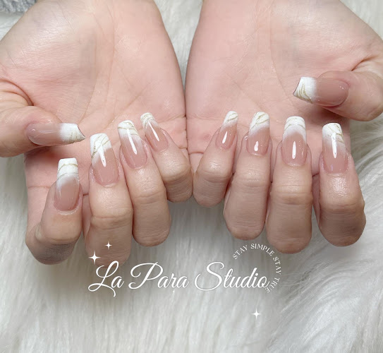 La Para Nail Lounge