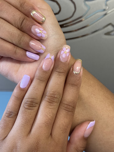 LC Nails & Spa