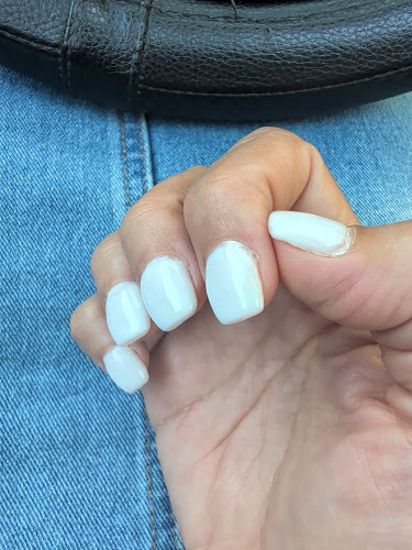 Le Nails