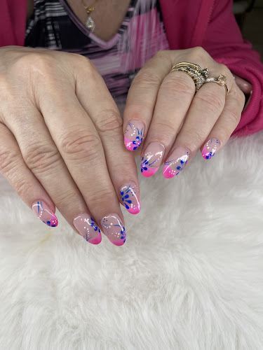 Le Nails