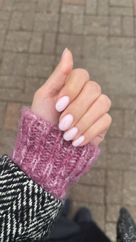 Lilac Lounge | Russian Manicure near me Vaughan