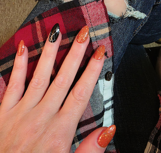 LIV Nail Lounge