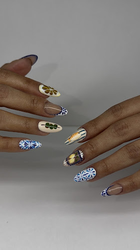 Loris Nail & Beauty Salon