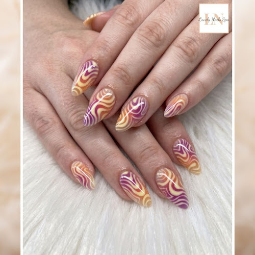 Lovely Nails Spa