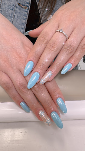Lucky Tracy's Nails & Spa