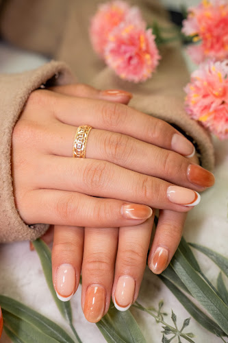 Lullea Nails Shop