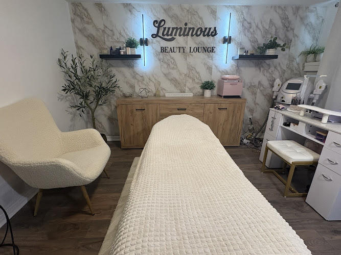Luminous Beauty Lounge, nail salon in Limoges, Ontario