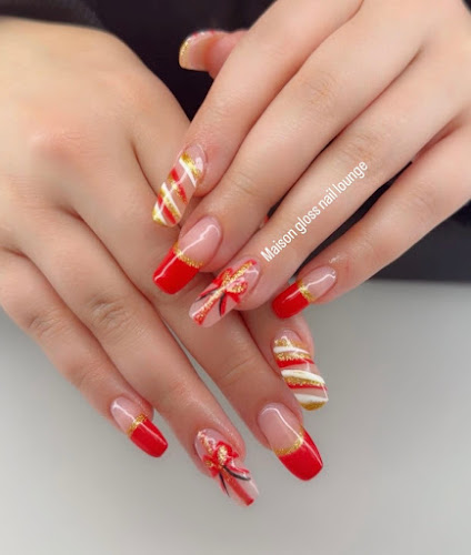 Maison Gloss Nail Lounge