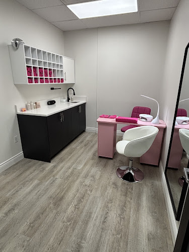 Mani-Fest Nail Studio