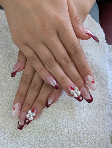 Metro Nails
