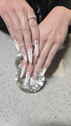 MicroFleek Nails & Beauty