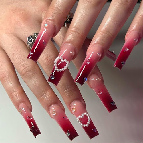 Midland Queen Nails and Spa