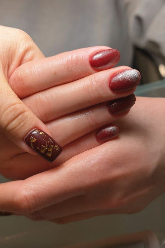 Mina's Nail