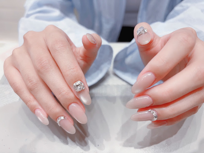 Mini nails & eyelashes