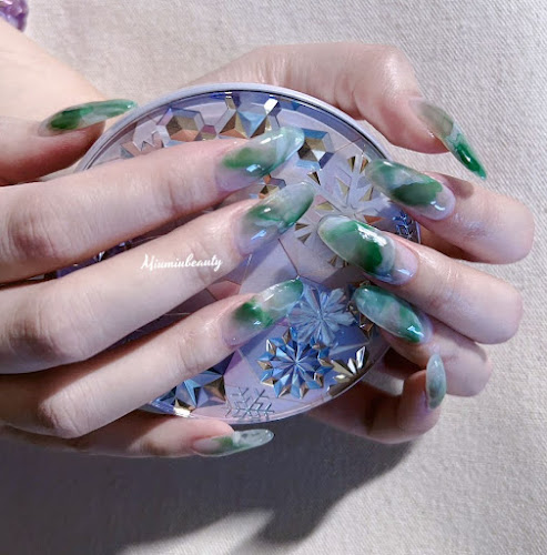 MiuMiu Beauty Nails and Eyelashes