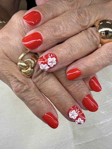 Moonstone Nails & Spa