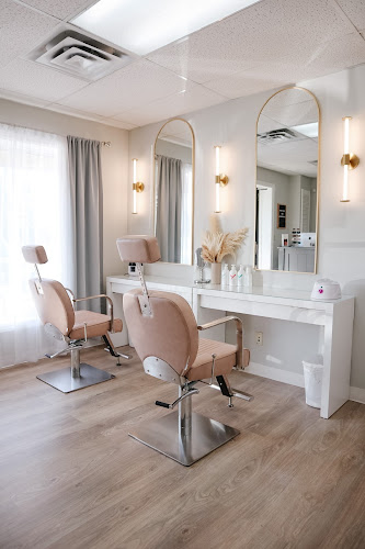 Muskoka Aesthetics Medical Spa | Spray Tan Booth | Laser | Facials | Botox | Lash Extensions | Nails | Waxing