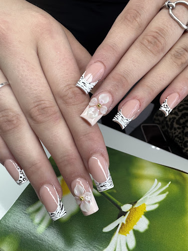 Muskoka Nails & Spa