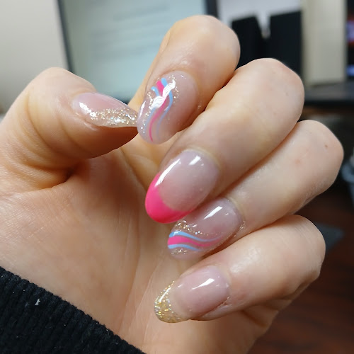 Myra's Nails