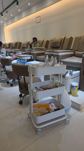 NÜDE Nail Spa