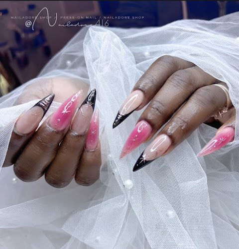 Nail Adore Studio