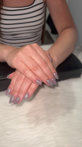 Nail studio