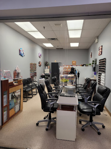 Nail World, nail salon in Kirkland Lake, Ontario