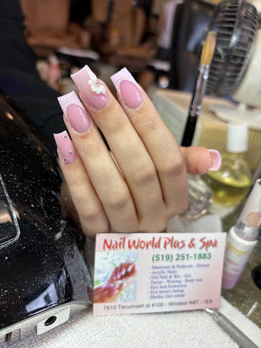 Nail World