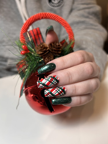 Nails and Beauty by Mary May