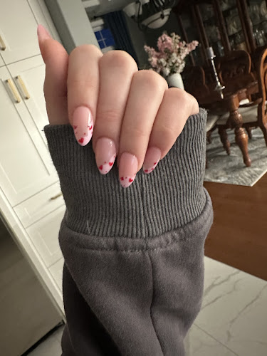 Nails & Co.