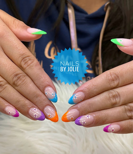 Nails by Jolie
