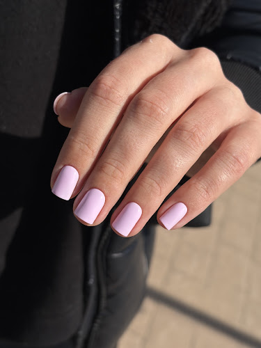 Nails by Liza | Hamilton