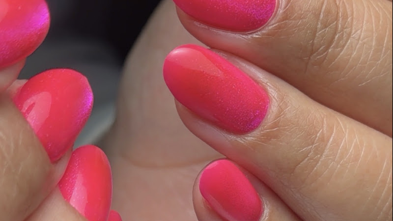 Nails by Sophie Harvey