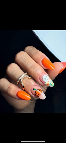 Nails For You - Dufferin Mall