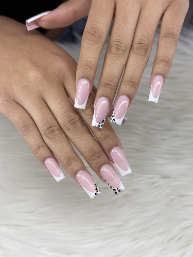Nails For You - SmartCentre Meadowvale - 3160 Argentia Rd