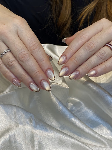 Nails on Bloor Spa