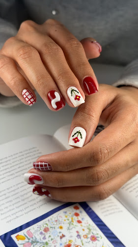Nails Time
