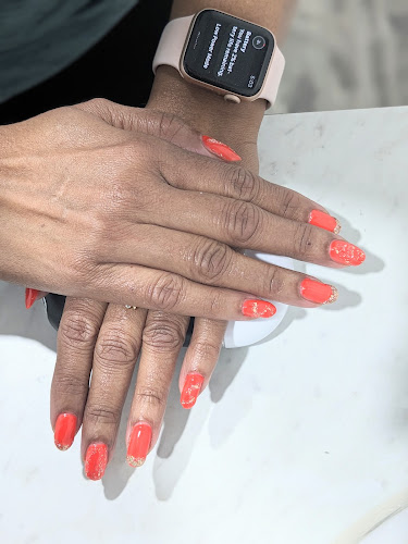 Nailsbybinu, nail salon in Caledon, Ontario