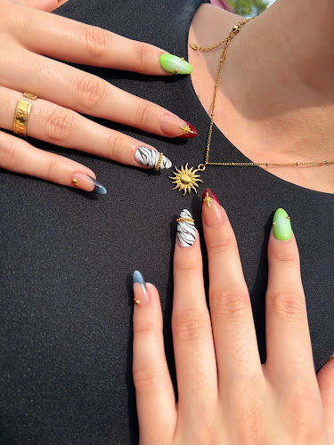 NAILSTOP BEAUTY BAR