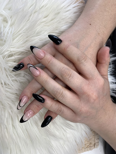 NANCY NAILS & SPA