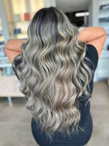 Nardinis Salon & Spa