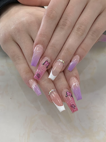 Nice City Nails