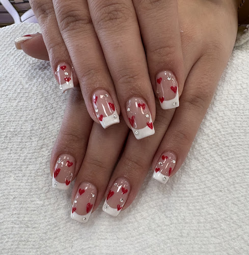 Nice Nails (8280 Hwy 27 #11)