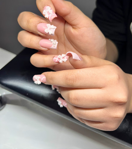 Nike Nail Bar