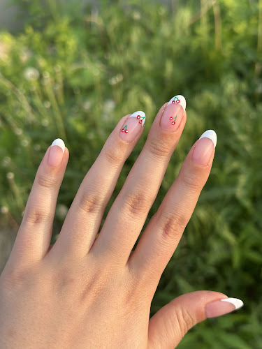 Olivia Nails & Spa