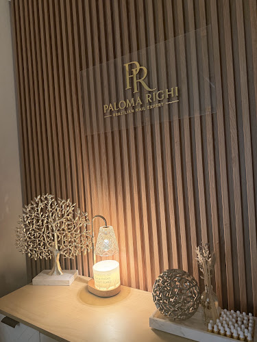 Paloma Righi- Brazilian Nail Expert