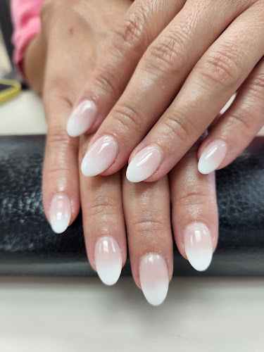 Po's Timeless & Beauty Nail Salon